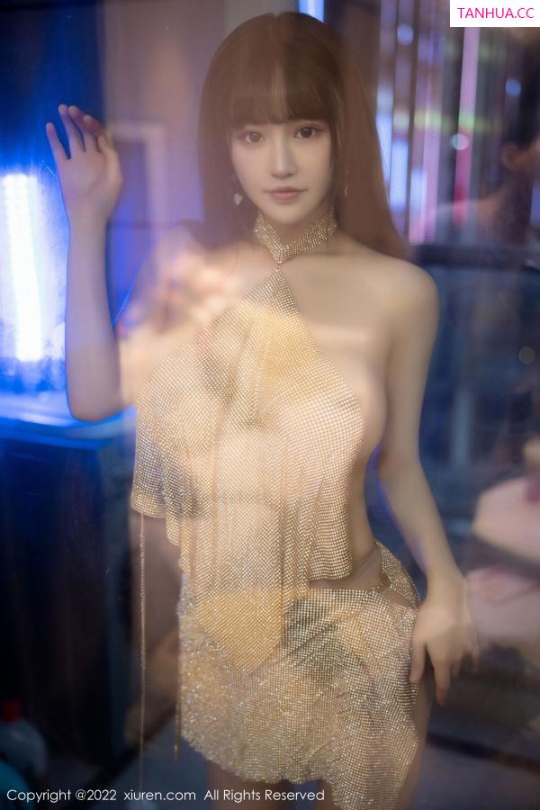 朱可 barbie可儿 [XiuRen]高清写真图 2022.12.26 No.6044 朱可儿Flora 真空金缕衣第39张图片